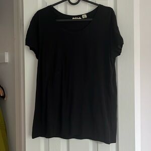 ✨2for15✨ Black Christian Siriano T-shirt with twist tie sleeves